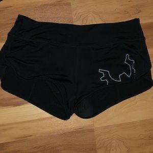 Wodgear size large booty shorts